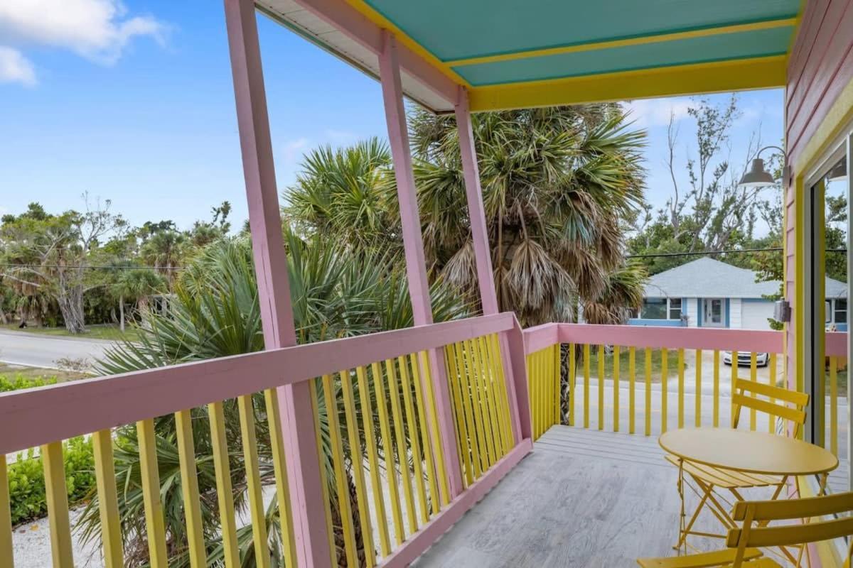 Charming Suite With Balcony And Bikes In Historic Sandpiper Inn Sanibel Εξωτερικό φωτογραφία